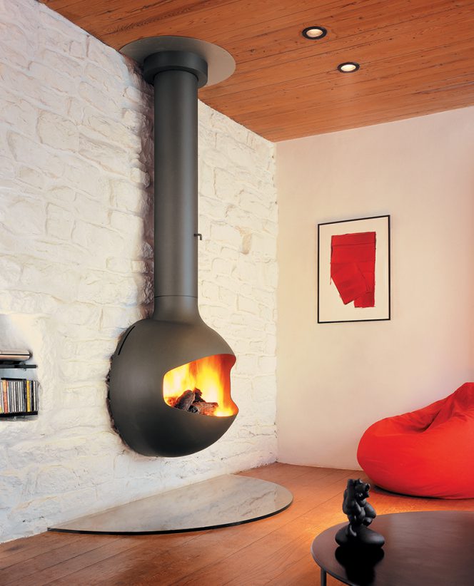wall mounted fireplace. woodburning fireplace. open fire. fireplace modern