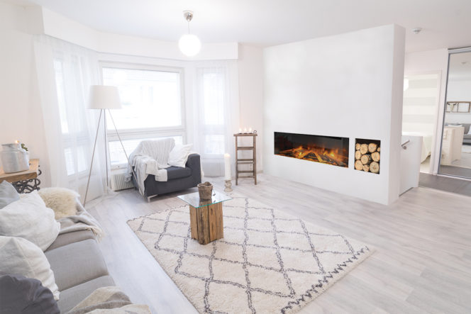 E40 linear: Electric Fireplace by European Home