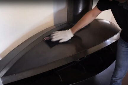 FOCUS How to apply the black metal wav on the Heterofocus 1400 to preserve the raw steel finish and protect it from rust.